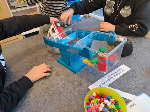 Førskoleklubben har blant annet jobbet med eksperimenter, telling og matematiske begreper